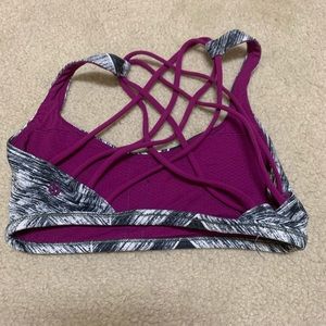 Lululemon sports bra